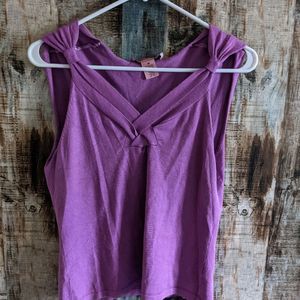 Women's sleeveless top